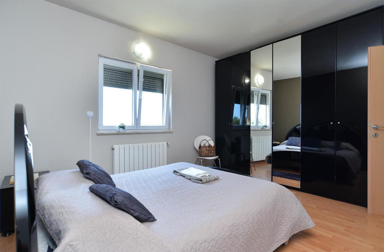 Apartment Silvio 1779 Banjole Eksteriør billede