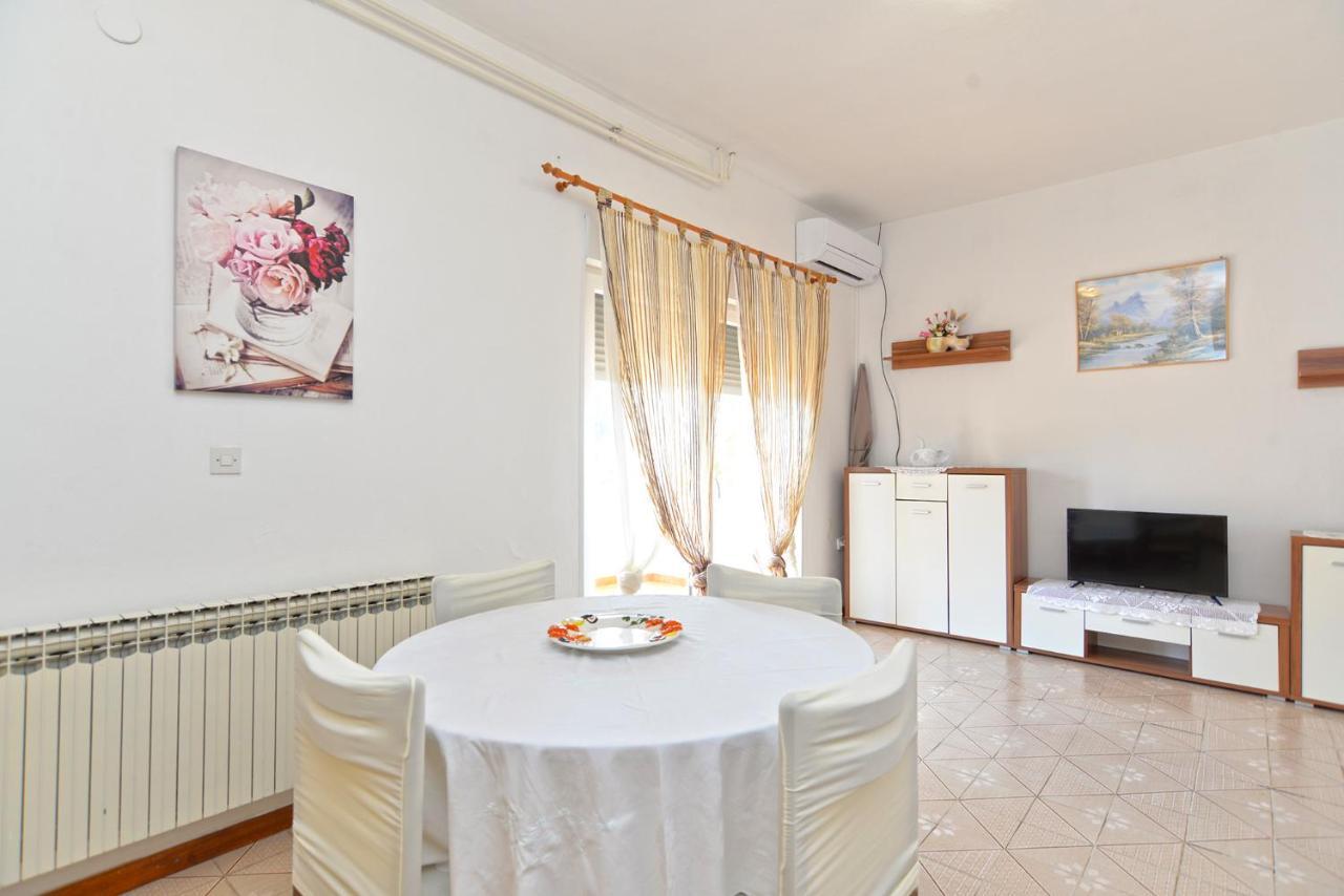 Apartment Silvio 1779 Banjole Eksteriør billede